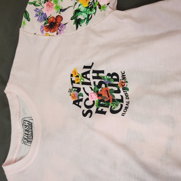 Anti Social Social Club Pink Tee (flower) - Picture 5 of 8